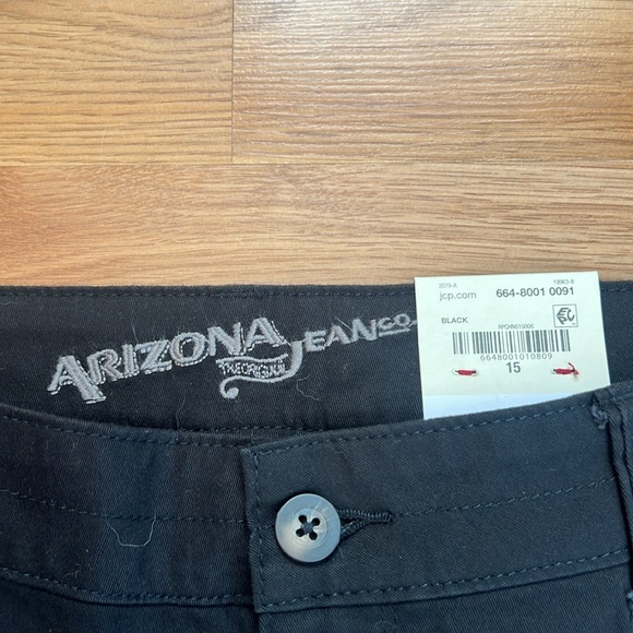 Arizona Jean Company Black Shorts NWT - Picture 2 of 7